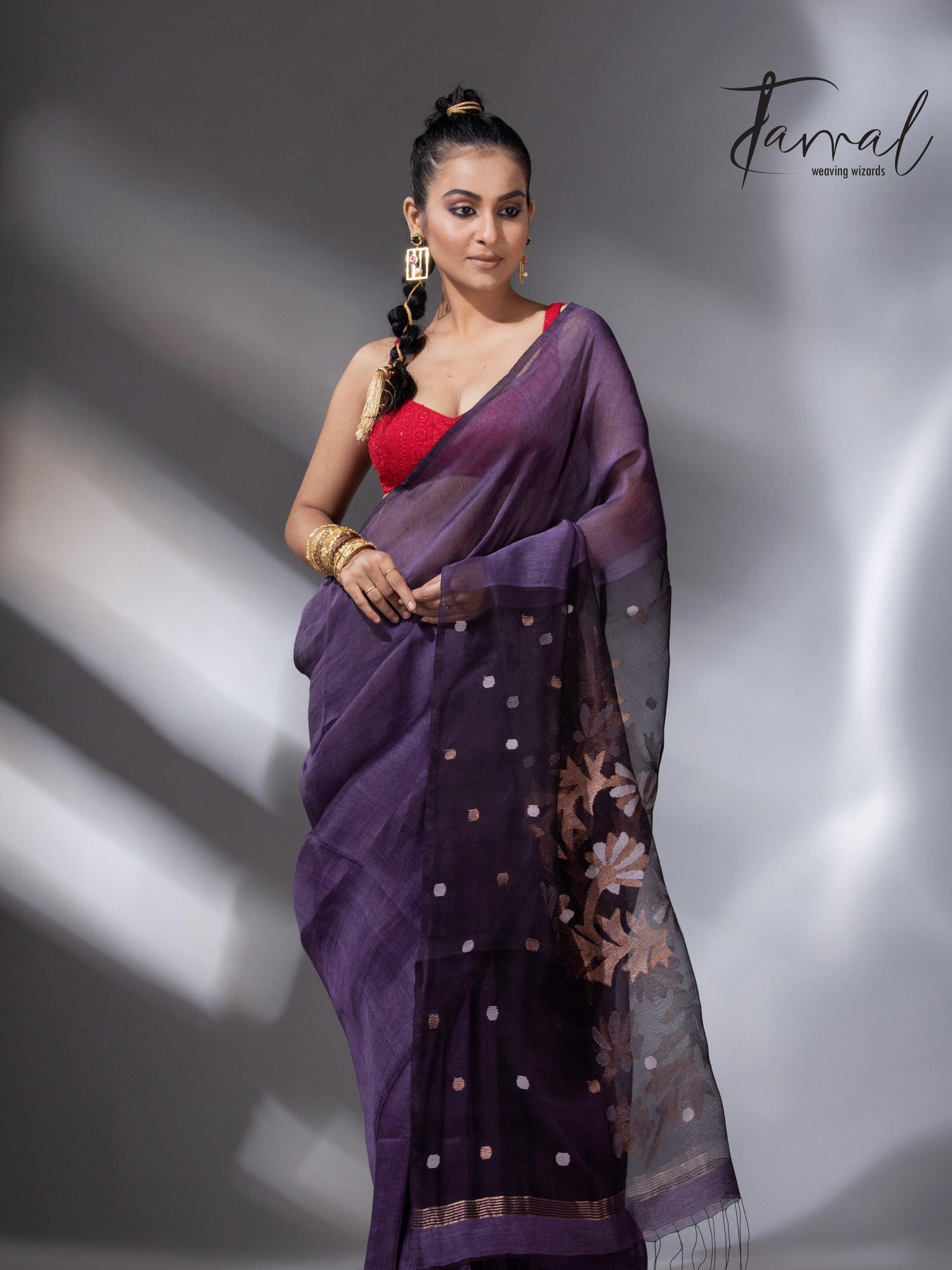 Deep Magenta silk linen handwoven jamdani saree in Kolkata right