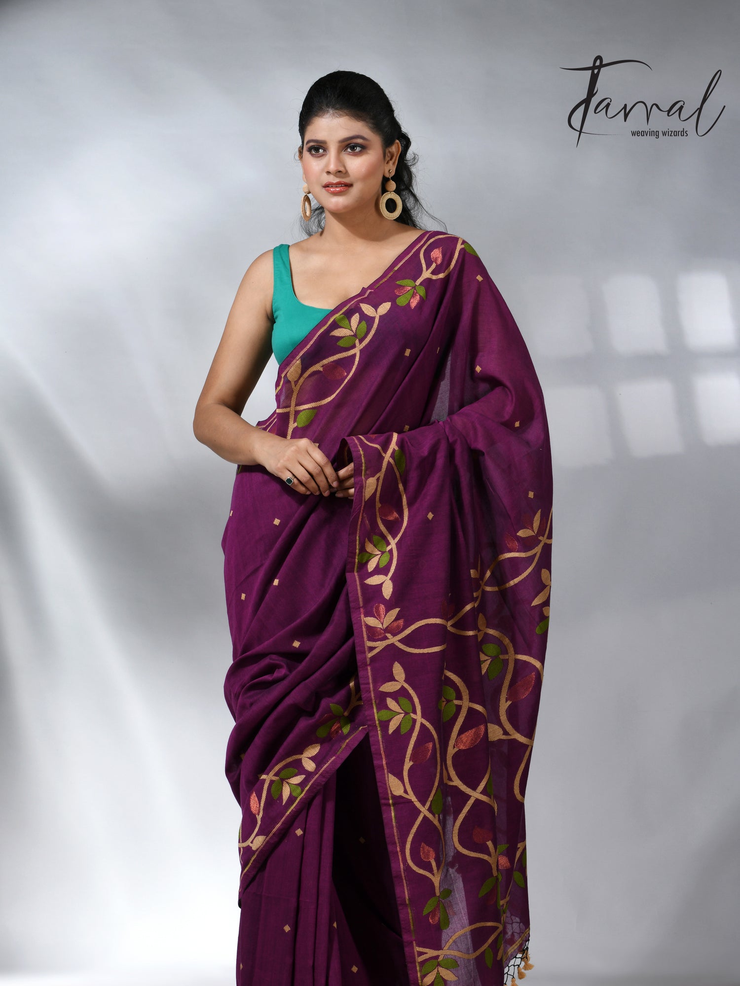 Deep magnet with multicolor pure cotton handloom jamdani saree