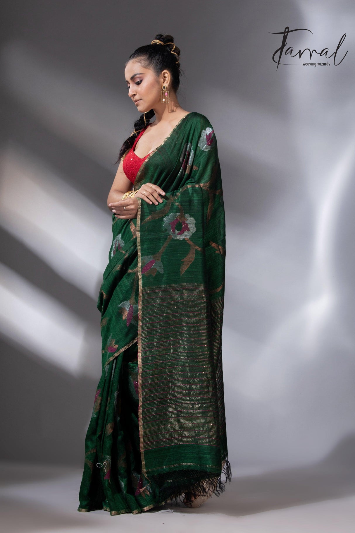 Emerald Zari Elegance allover matka silk handwoven jamdani saree4