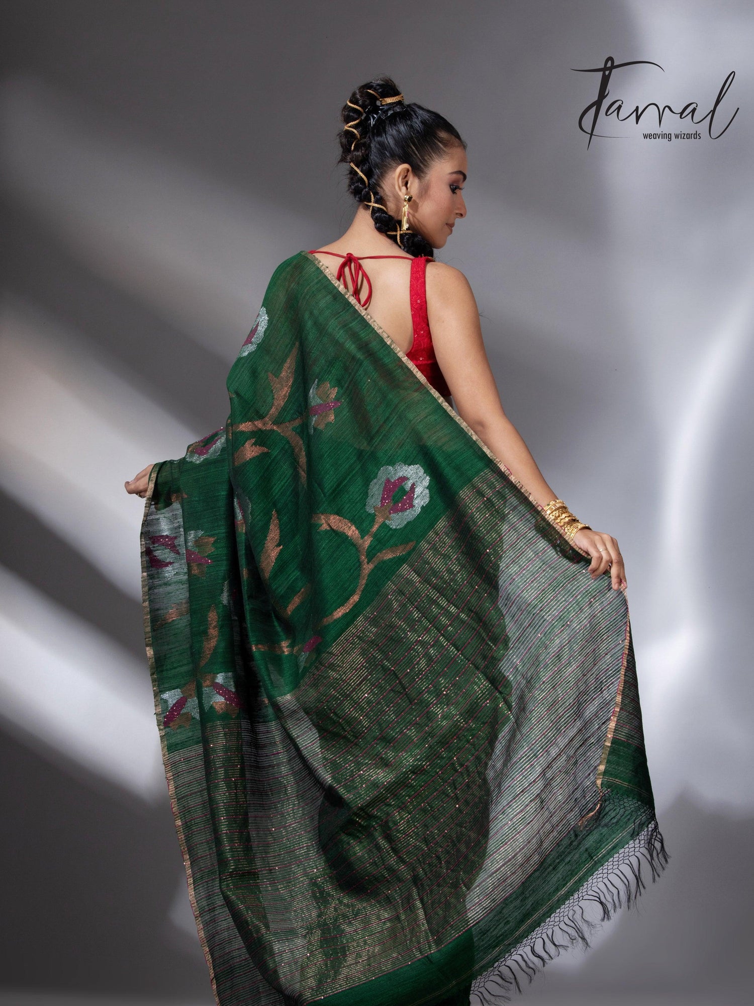 Emerald Zari Elegance allover matka silk handwoven jamdani saree5