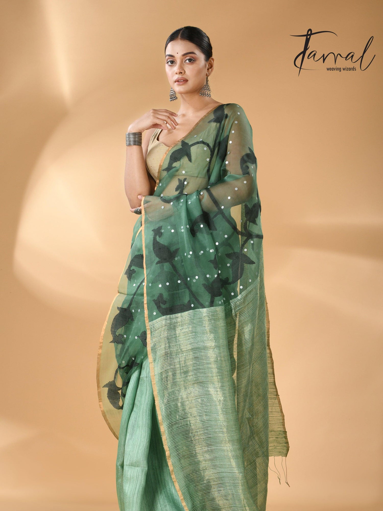 Forest green with zari border half half muslin with matka silk handwoven needle work jamdani saree