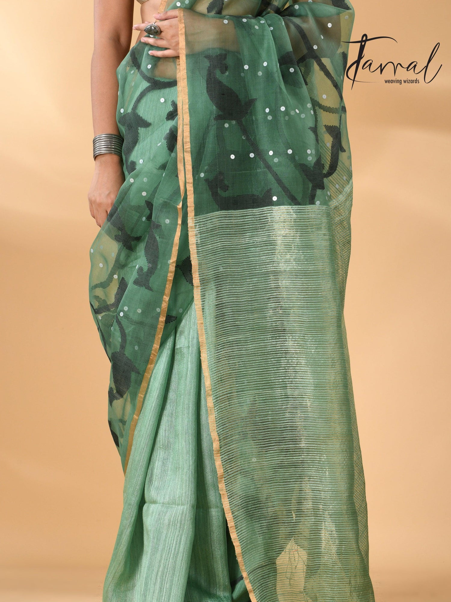 Forest Green Zari Border Muslin With Matka Silk Handwoven Jamdani Saree bottom