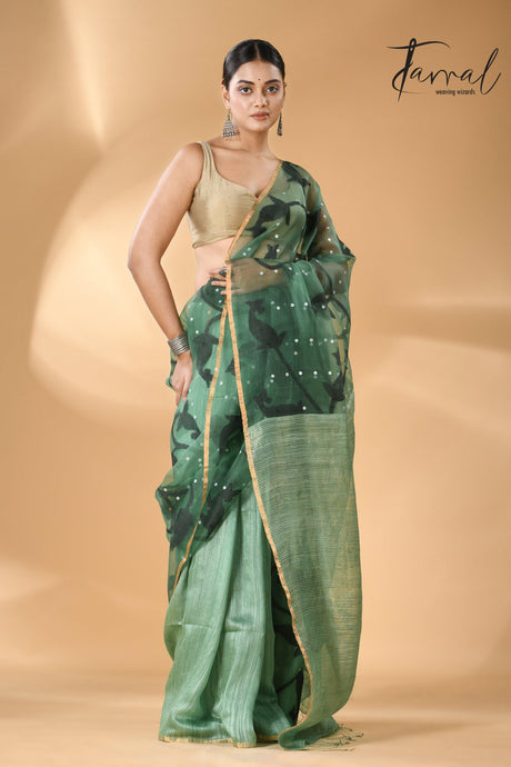 Forest Green Zari Border Muslin With Matka Silk Handwoven Jamdani Saree full4