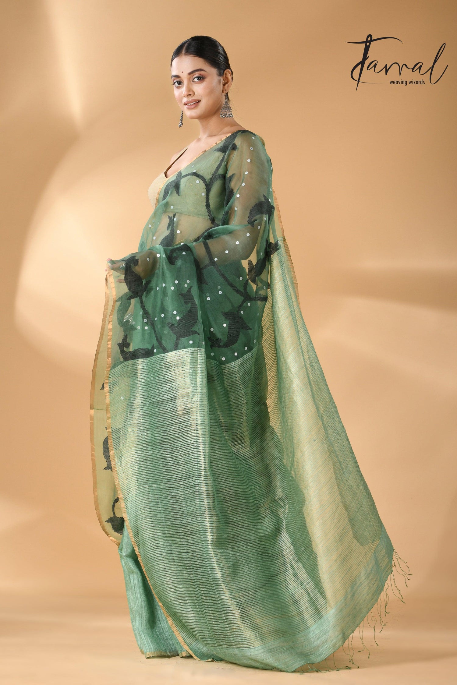 Forest Green Zari Border Muslin With Matka Silk Handwoven Jamdani Saree left3