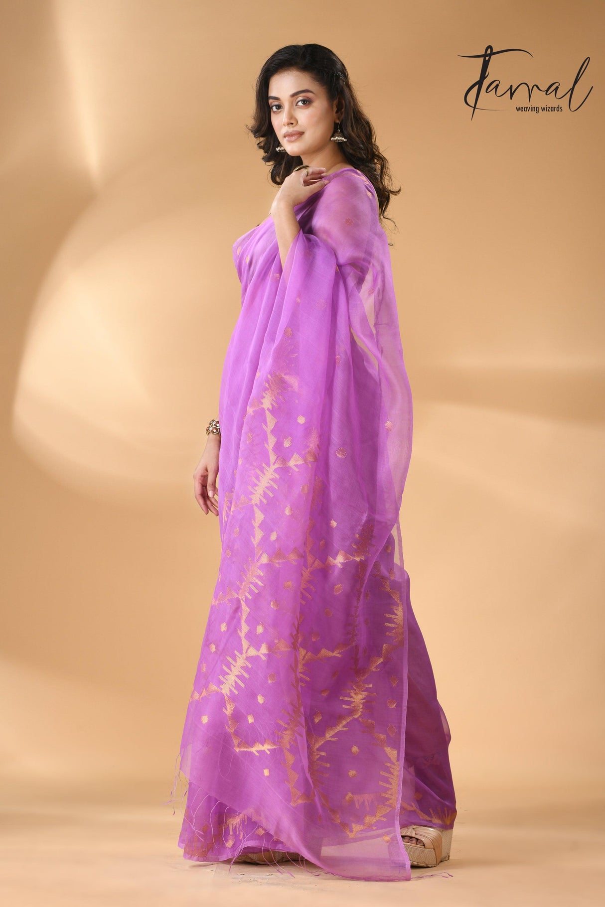 Fuchsia Pink Handwoven Needlework Jamdani Saree Golden Zari full
