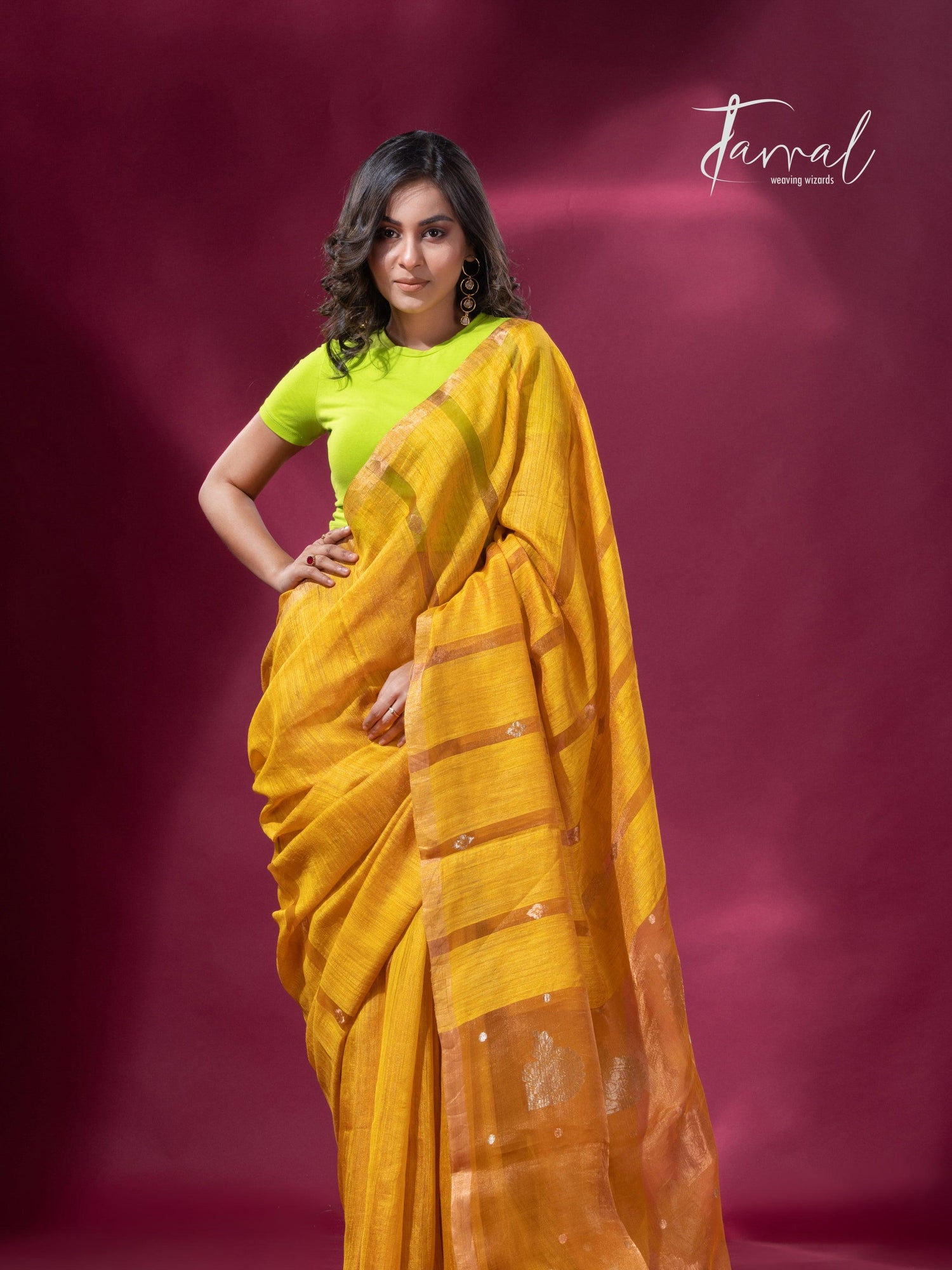 Golden yellow tissue matka muslin handloom jamdani saree full2