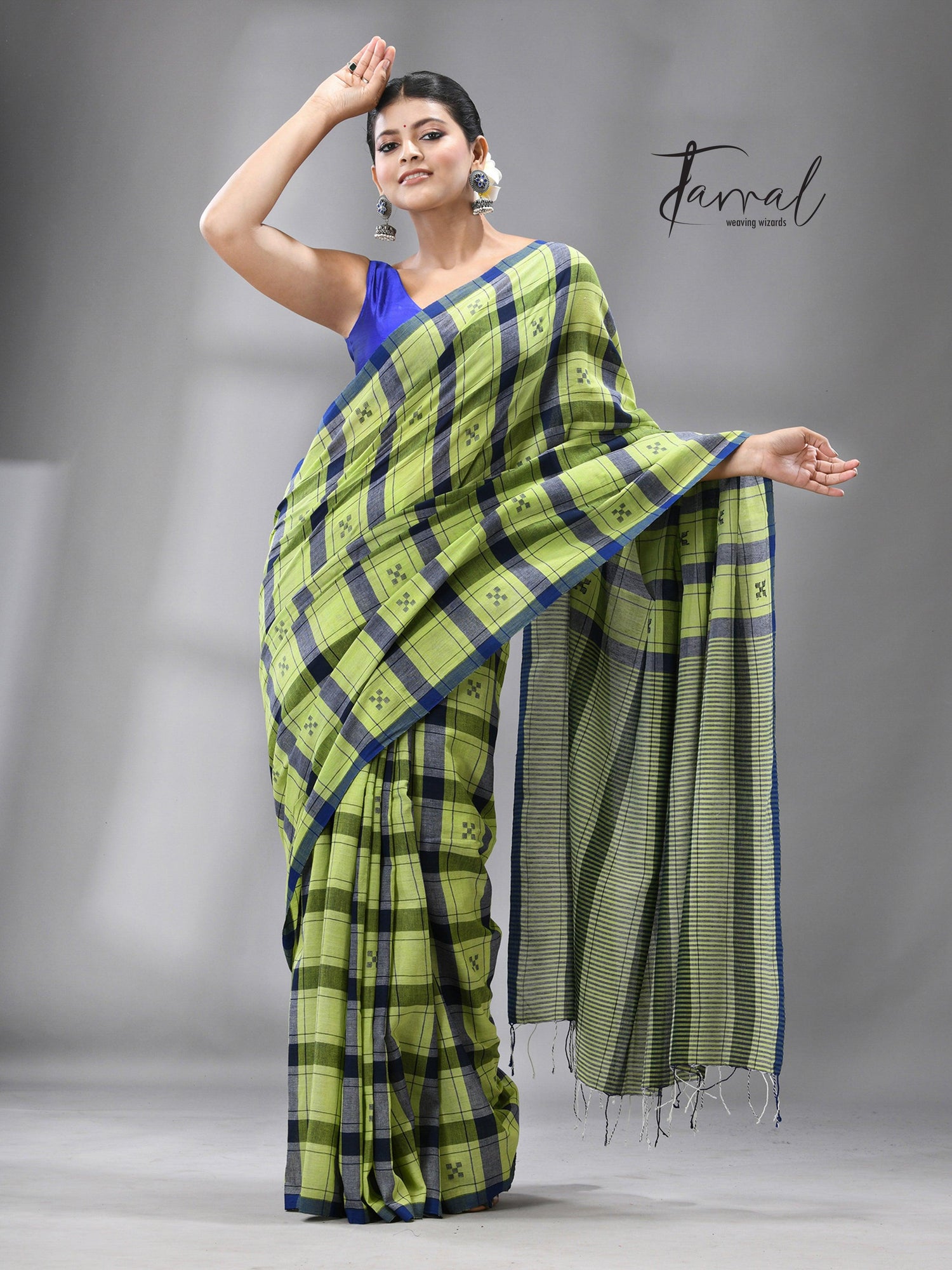 Green with Blue check cotton handwoven jamdani saree - Tamal Boutique