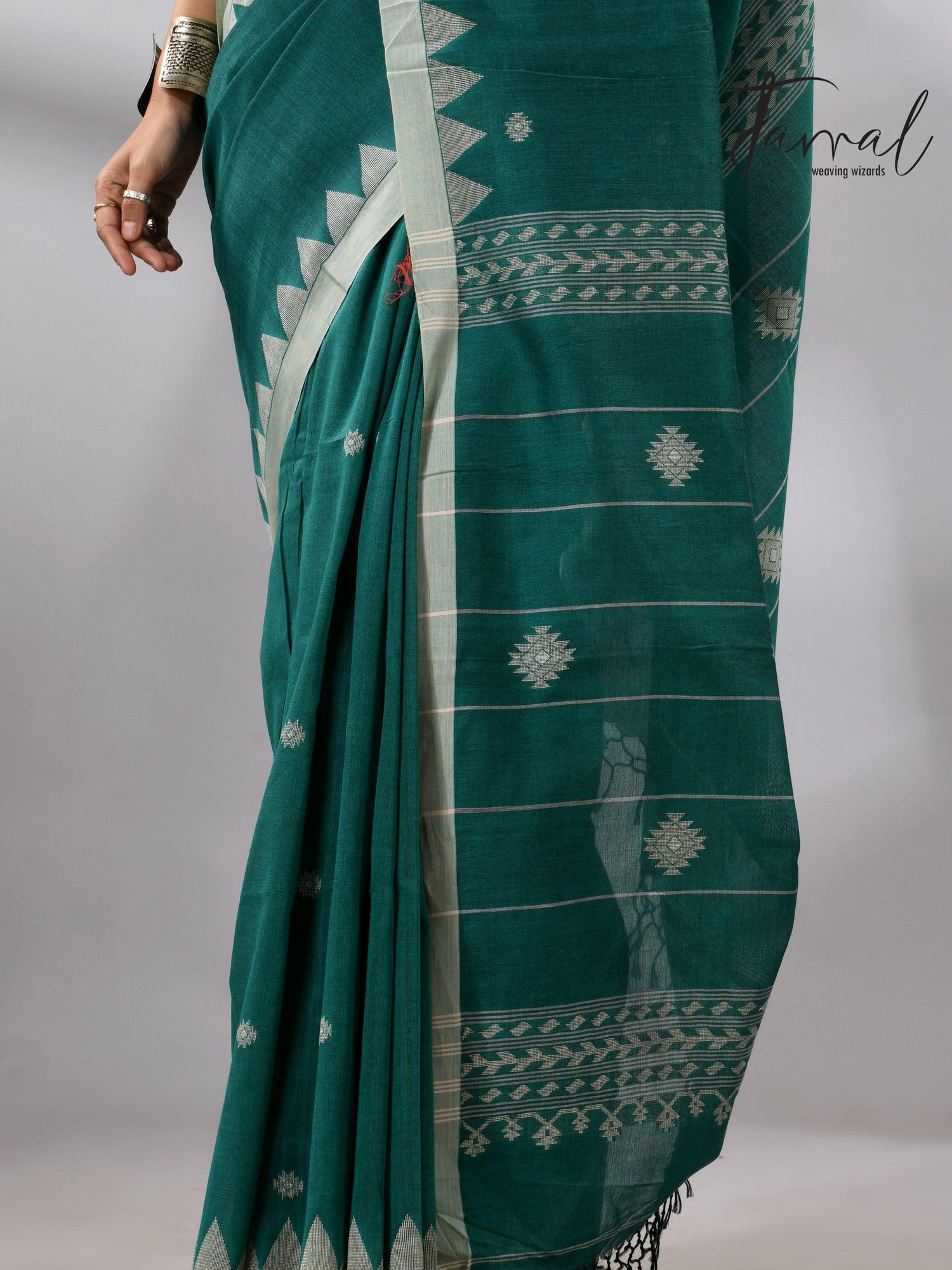 Green with Temple Border Cotton Jamdani Saree bottom