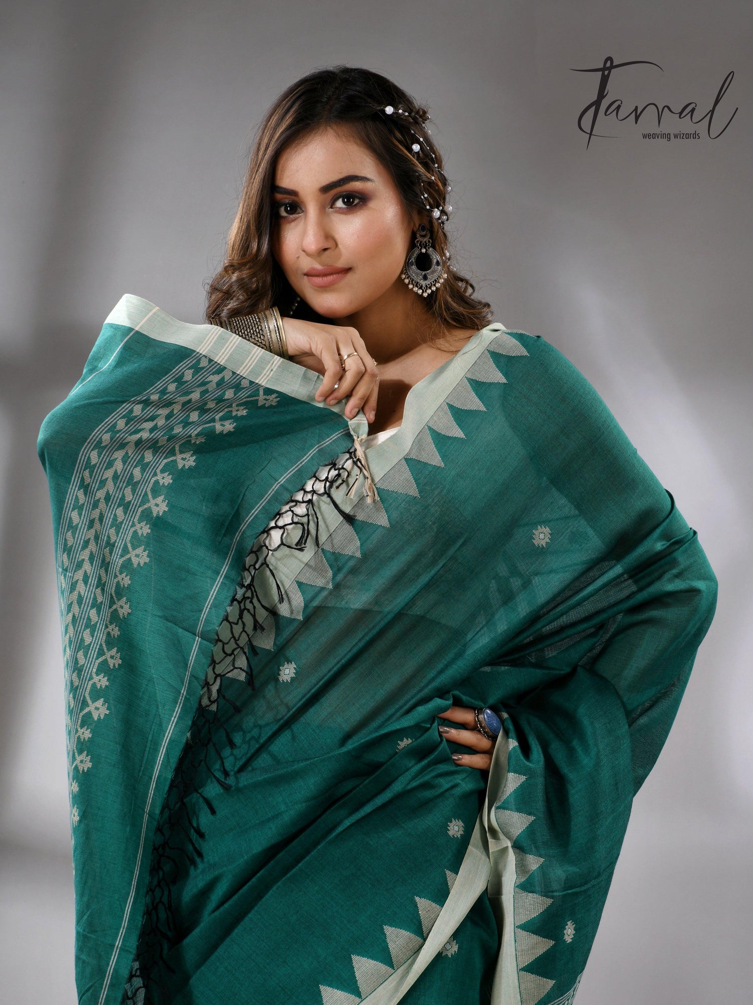 Green with Temple Border Cotton Jamdani Saree cls