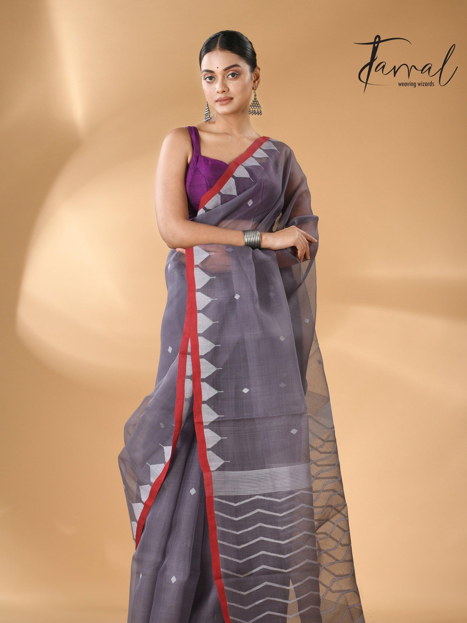 Grey Muslin Silk Handwoven Neddle Work Jamdani Saree Full
