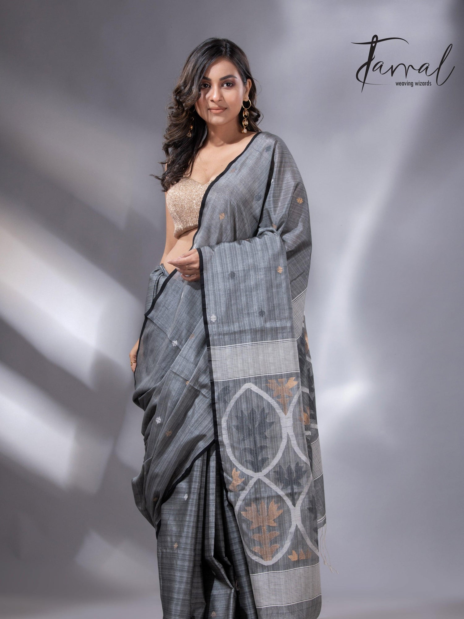 Grey Tussar Cotton Handwoven Jamdani Saree with Black Border full1