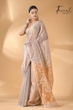 Handwoven Needlework Jamdani Saree featuring a Grey and Brown Pallu right