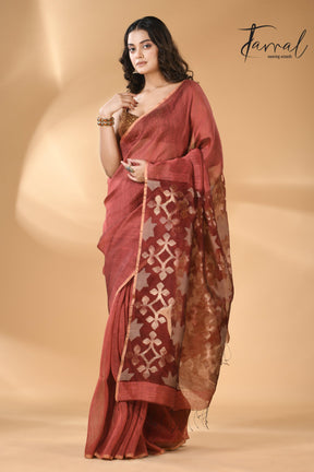 Handwoven jamdani saree in maroon star-pallu in silk linen