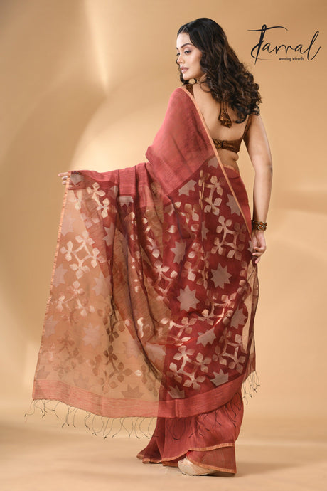 Handwoven jamdani saree in maroon star-pallu in silk linen back