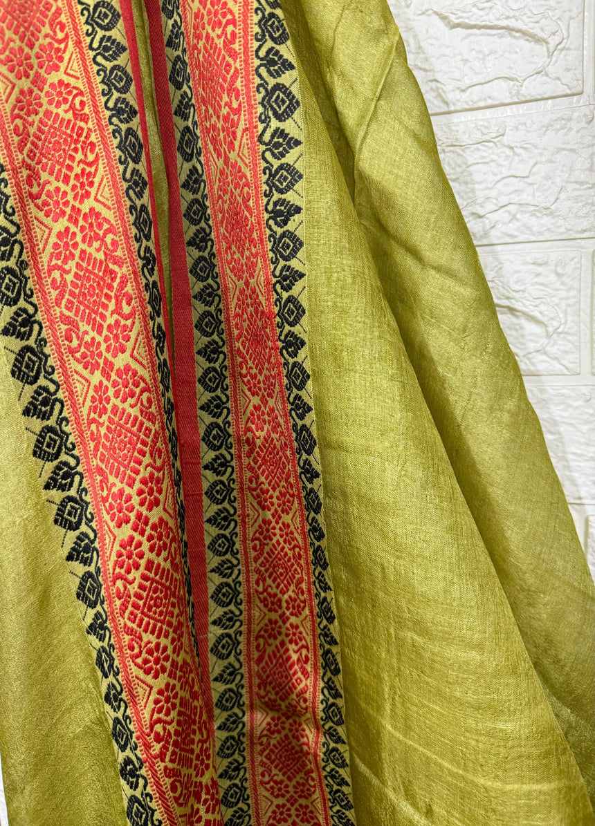 Lemon green with red border tussar silk handloom jamdani saree - Tamal Boutique