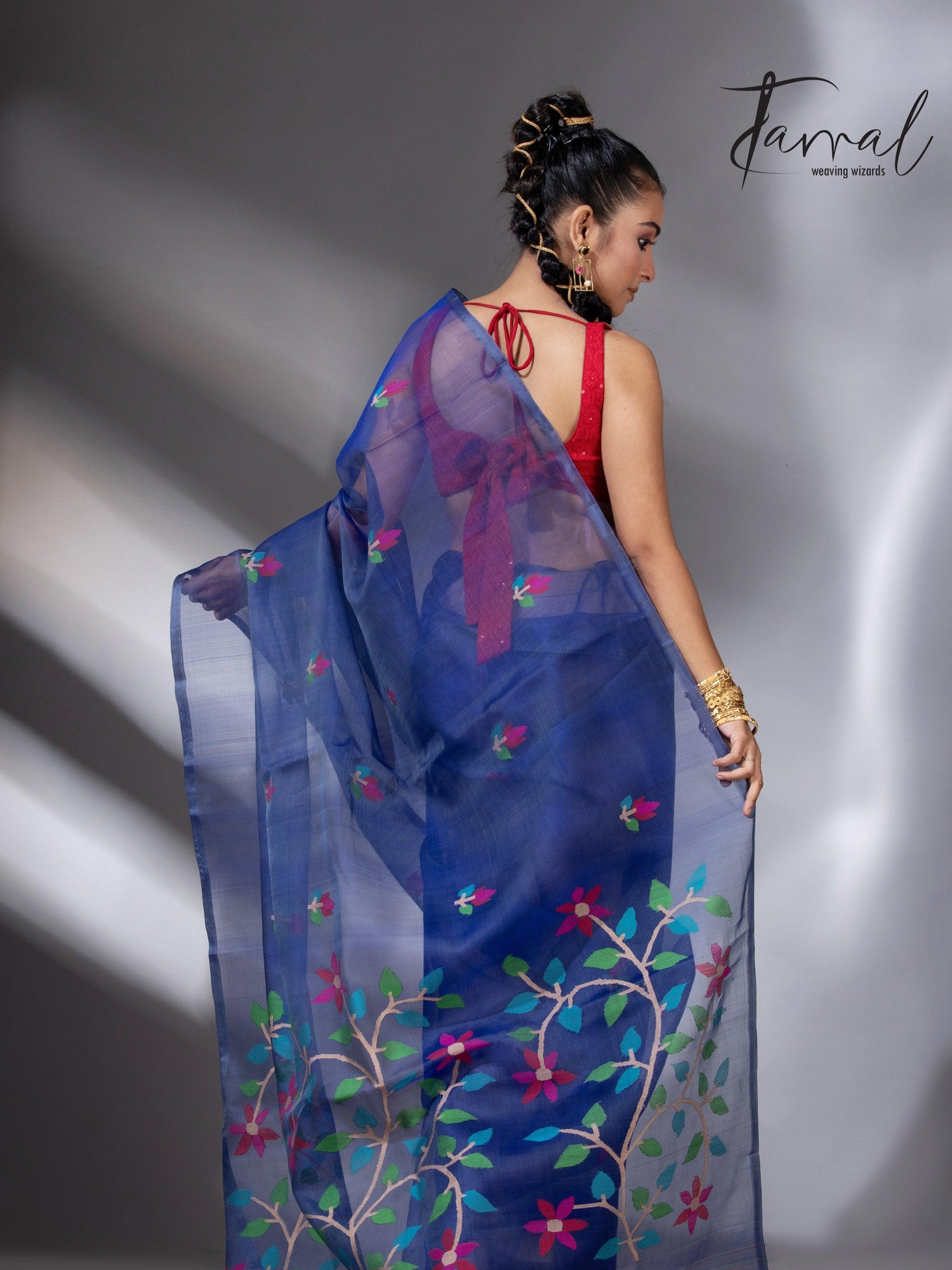 Indigo Floral Grace muslin silk handwoven jamdani saree back