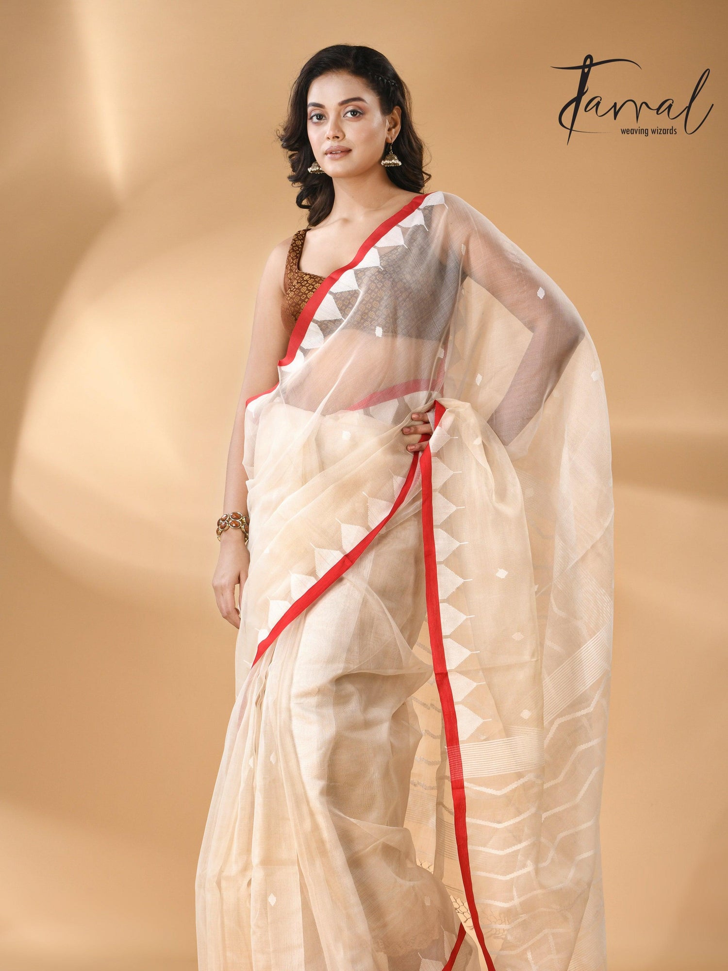 Ivory White Muslin Silk Handwoven Needlework Jamdani Saree Temple Border