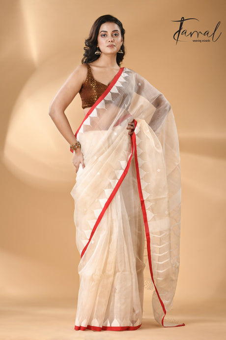 Ivory White Muslin Silk Handwoven Needlework Jamdani Saree Temple Border4