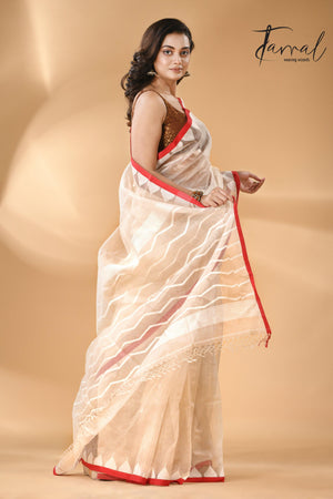 Ivory White Muslin Silk Handwoven Needlework Jamdani Saree Temple Border7