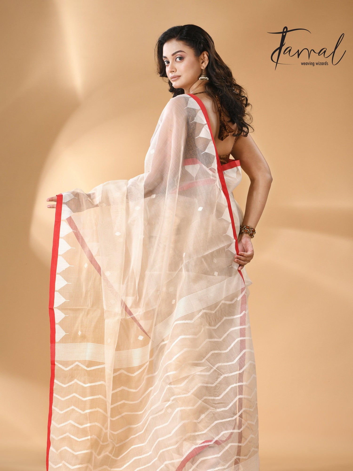 Ivory White Muslin Silk Handwoven Needlework Jamdani Saree Temple Border back