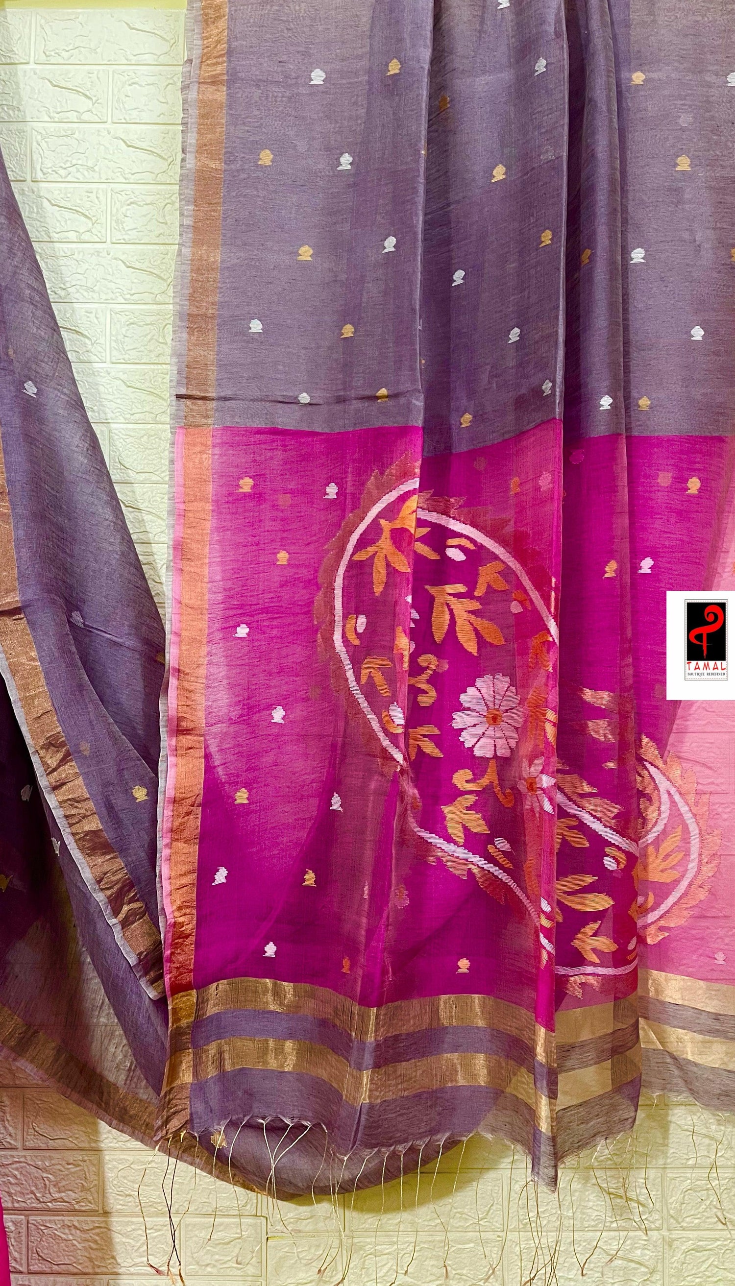 Lavender with hot pink pallu silk linen handwoven jamdani saree - Tamal Boutique
