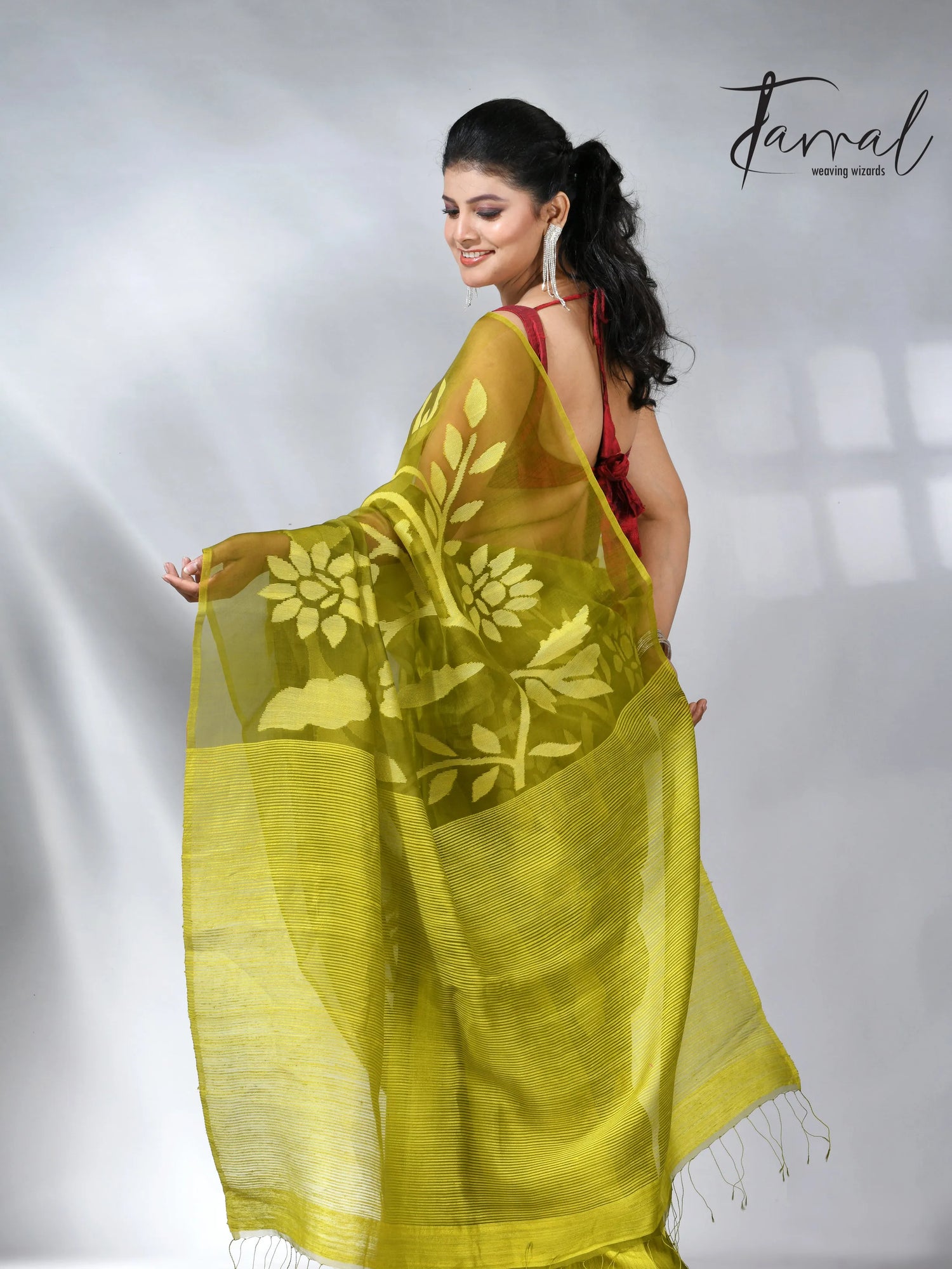 Lemon Green half & matka muslin silk handwoven jamdani saree