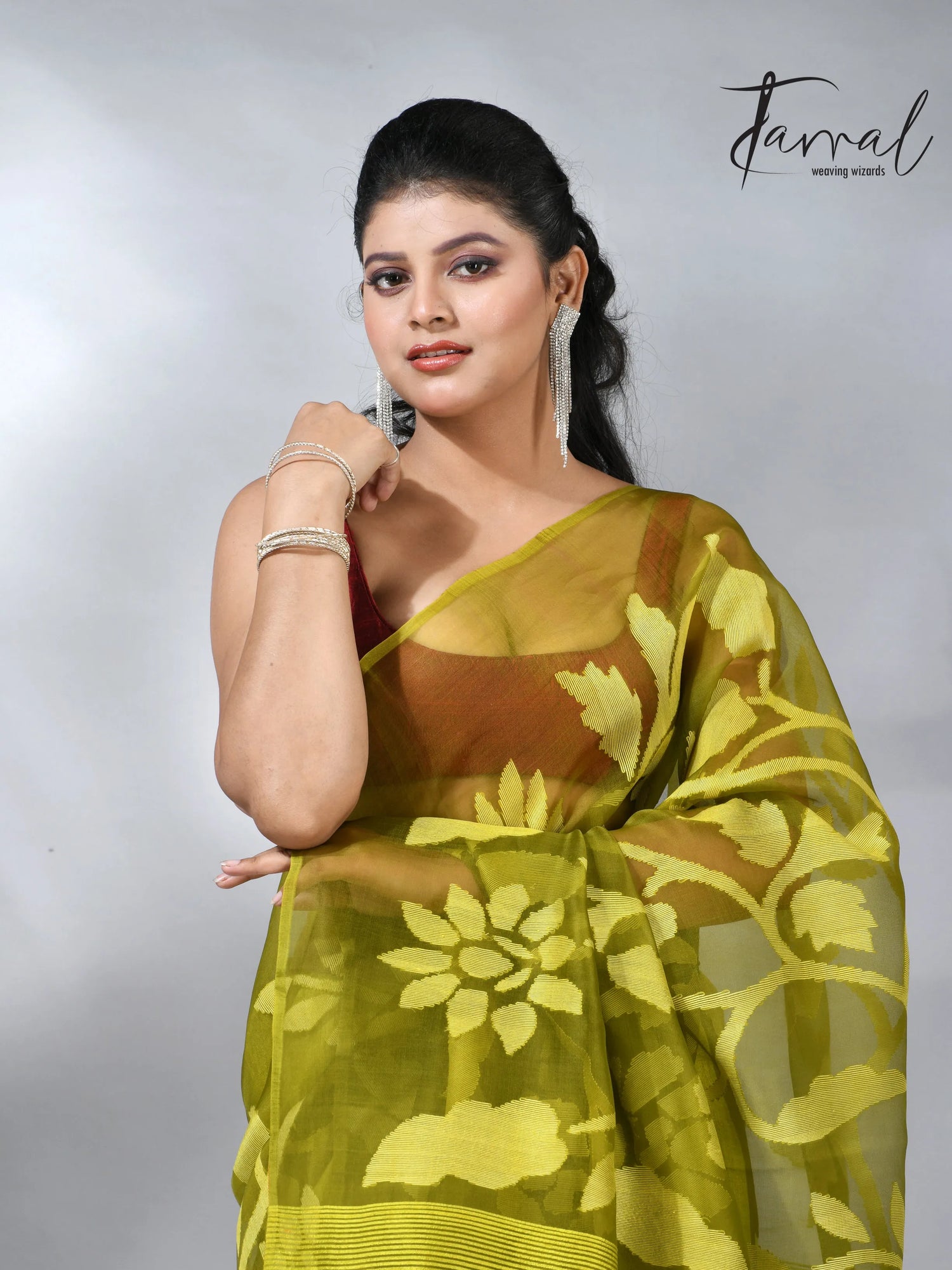 Lemon Green half & matka muslin silk handwoven jamdani saree