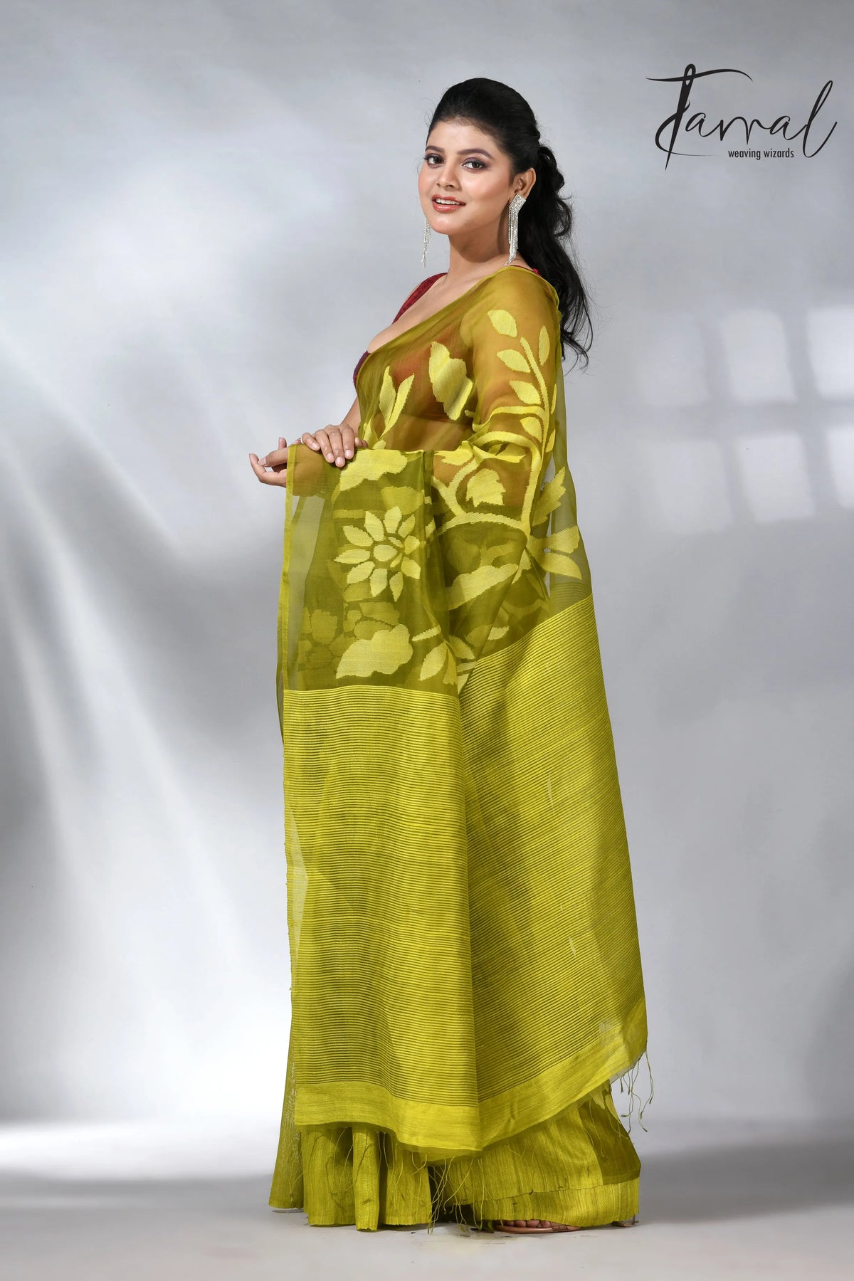 Lemon Green half & matka muslin silk handwoven jamdani saree