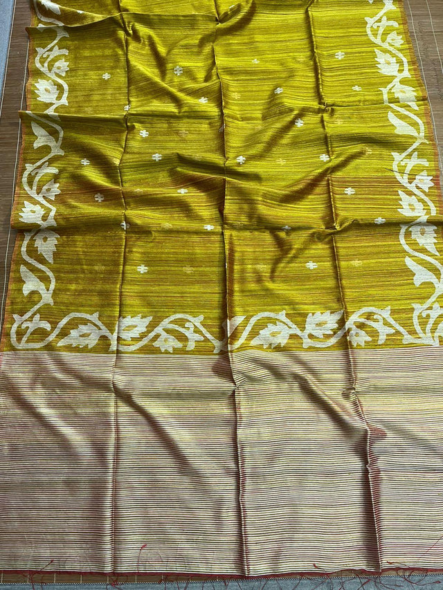 Lemon yellow with white floral matka silk handwoven jamdani saree - Tamal Boutique