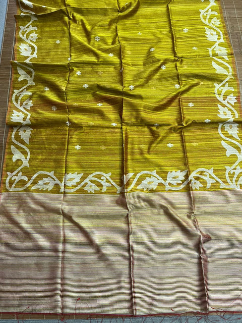 Lemon yellow with white floral matka silk handwoven jamdani saree