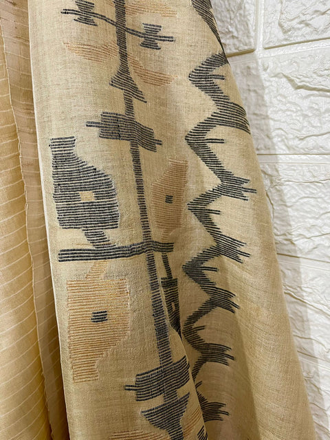 Light beige with black colour traditional tussar silk handwoven dhakai jamdani saree