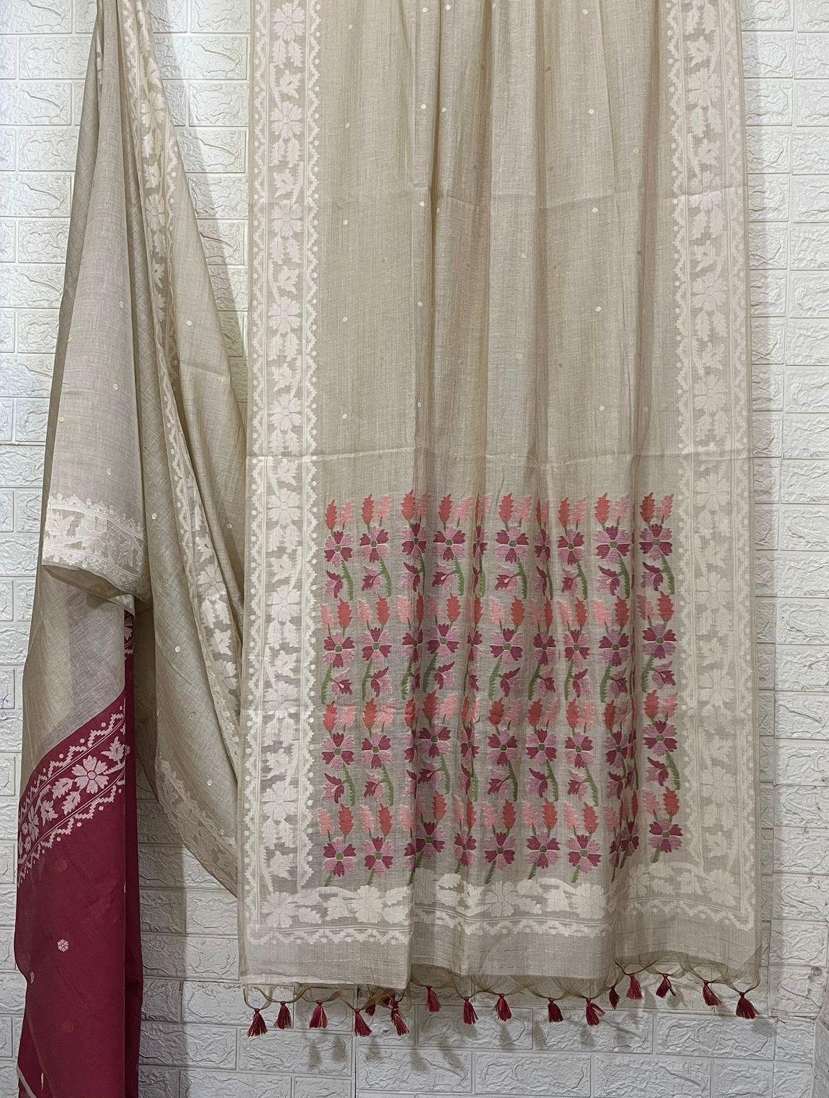 Light Beige with multiple pallu silk cotton handloom jamdani saree - Tamal Boutique