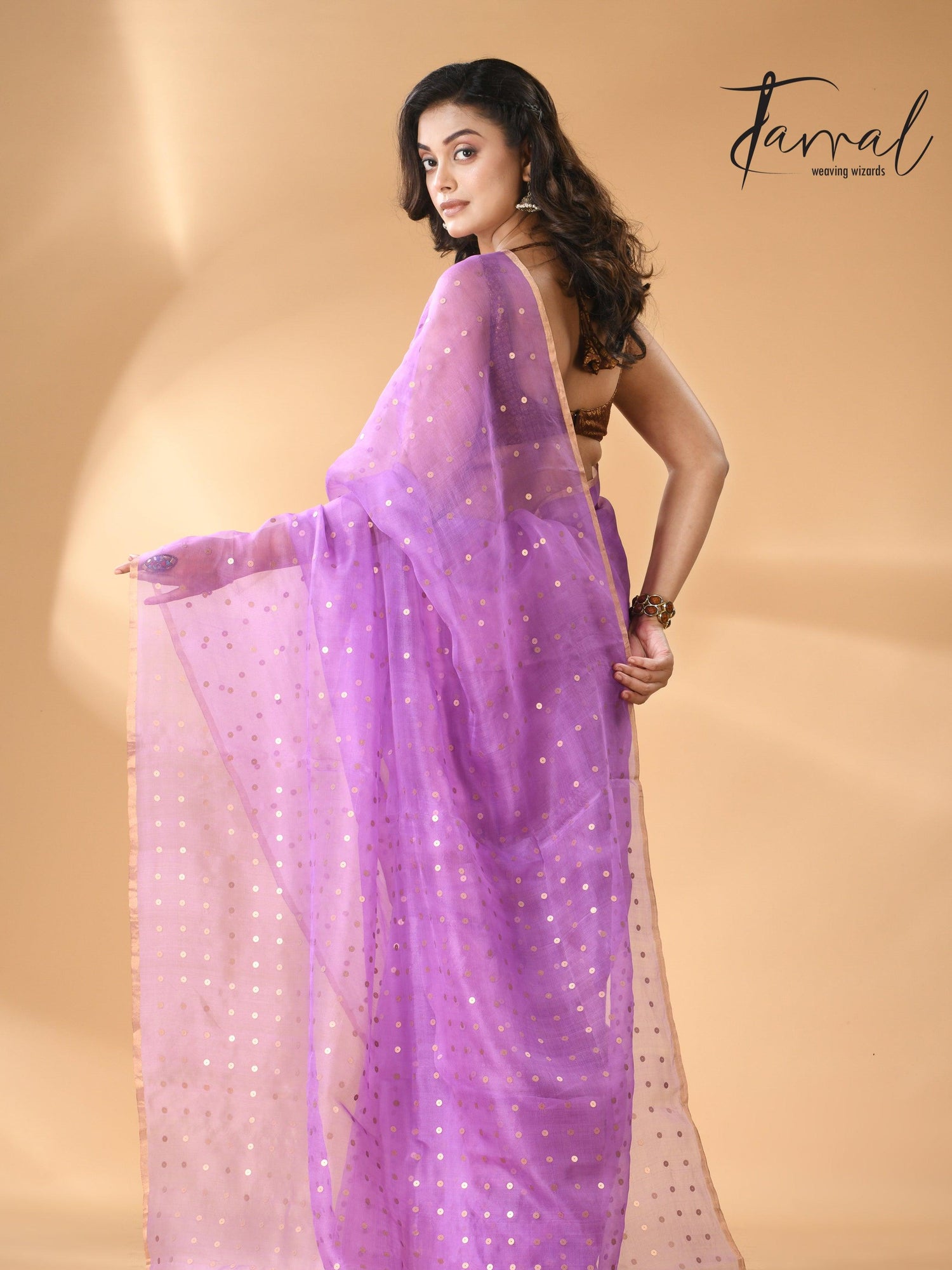 Light Purple With Zari Sequins Muslin Silk Handwoven Jamdani Saree back