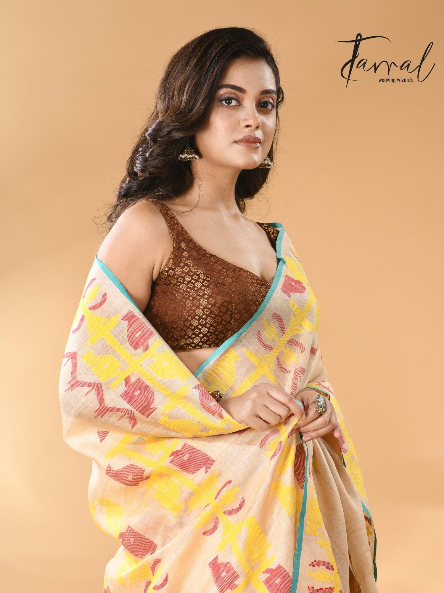 Light beige pure Tussar silk handwoven jamdani saree left