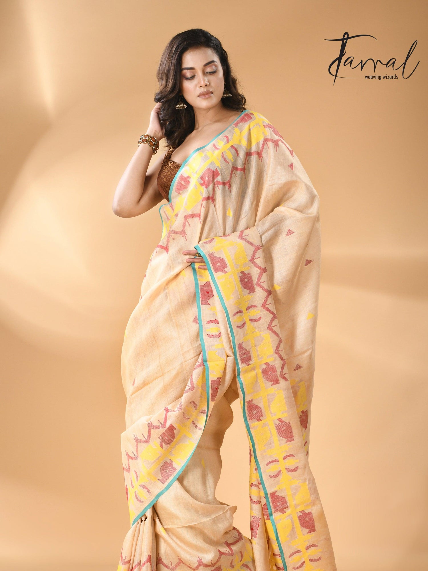 Light beige pure Tussar silk handwoven jamdani saree right