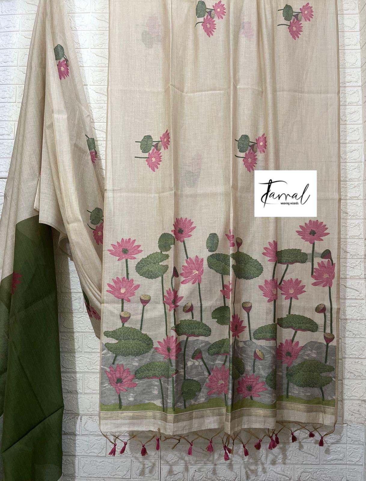 Light beige with pink colour water lily woven motifs handloom silk cotton saree - Tamal Boutique
