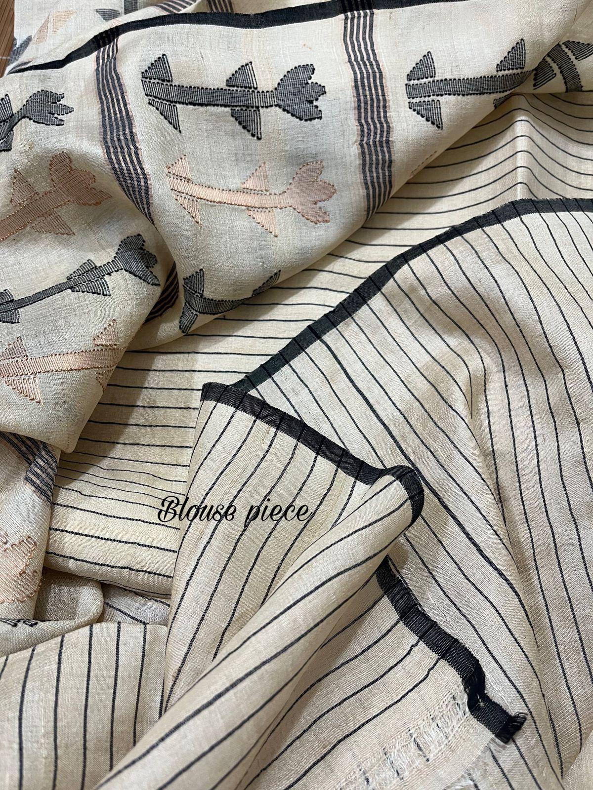 Light beige with black colour traditional tree tussar silk handwoven jamdani saree - Tamal Boutique