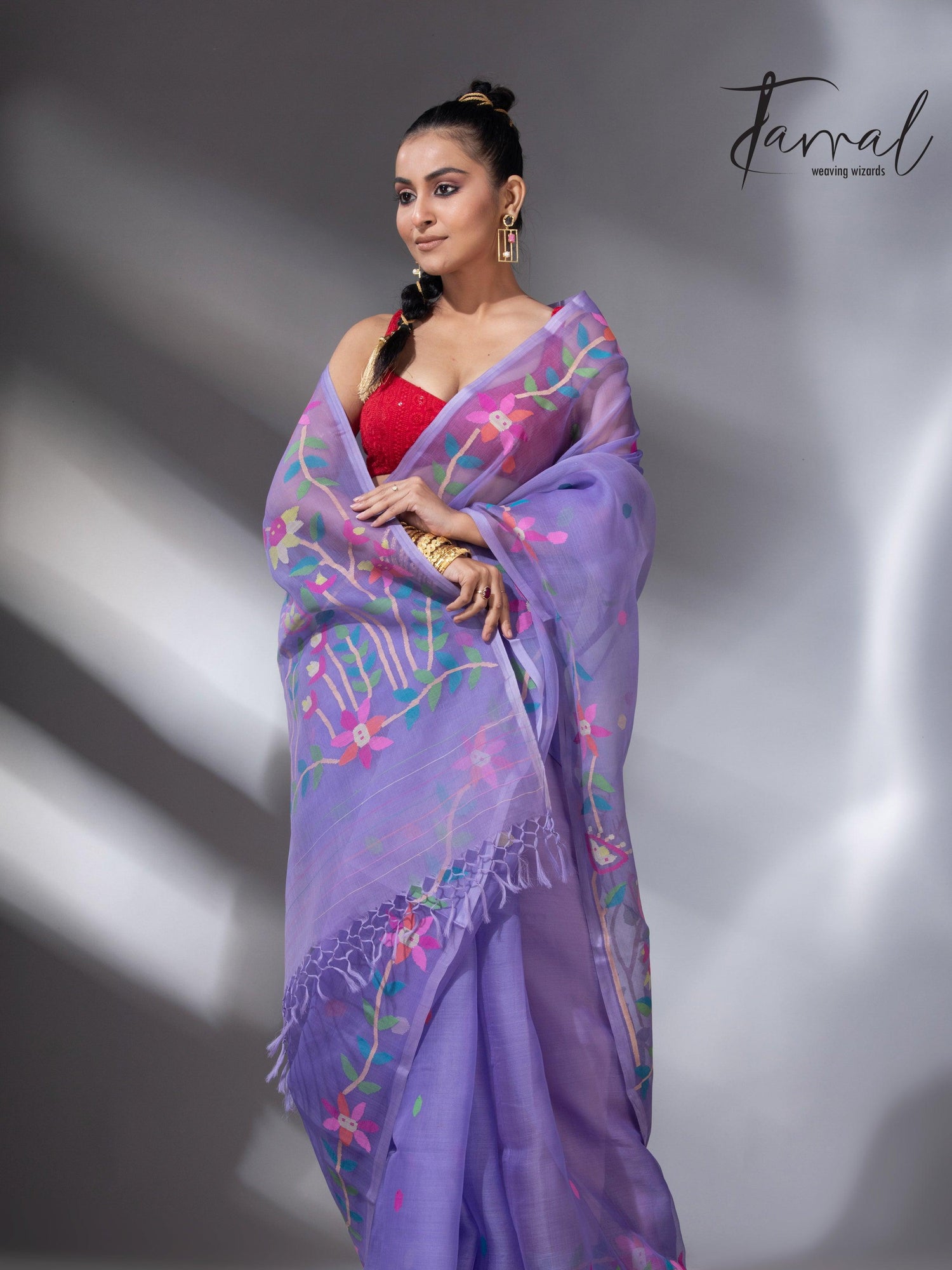 Light lavender colour floral muslin silk handwoven jamdani saree - Tamal Boutique