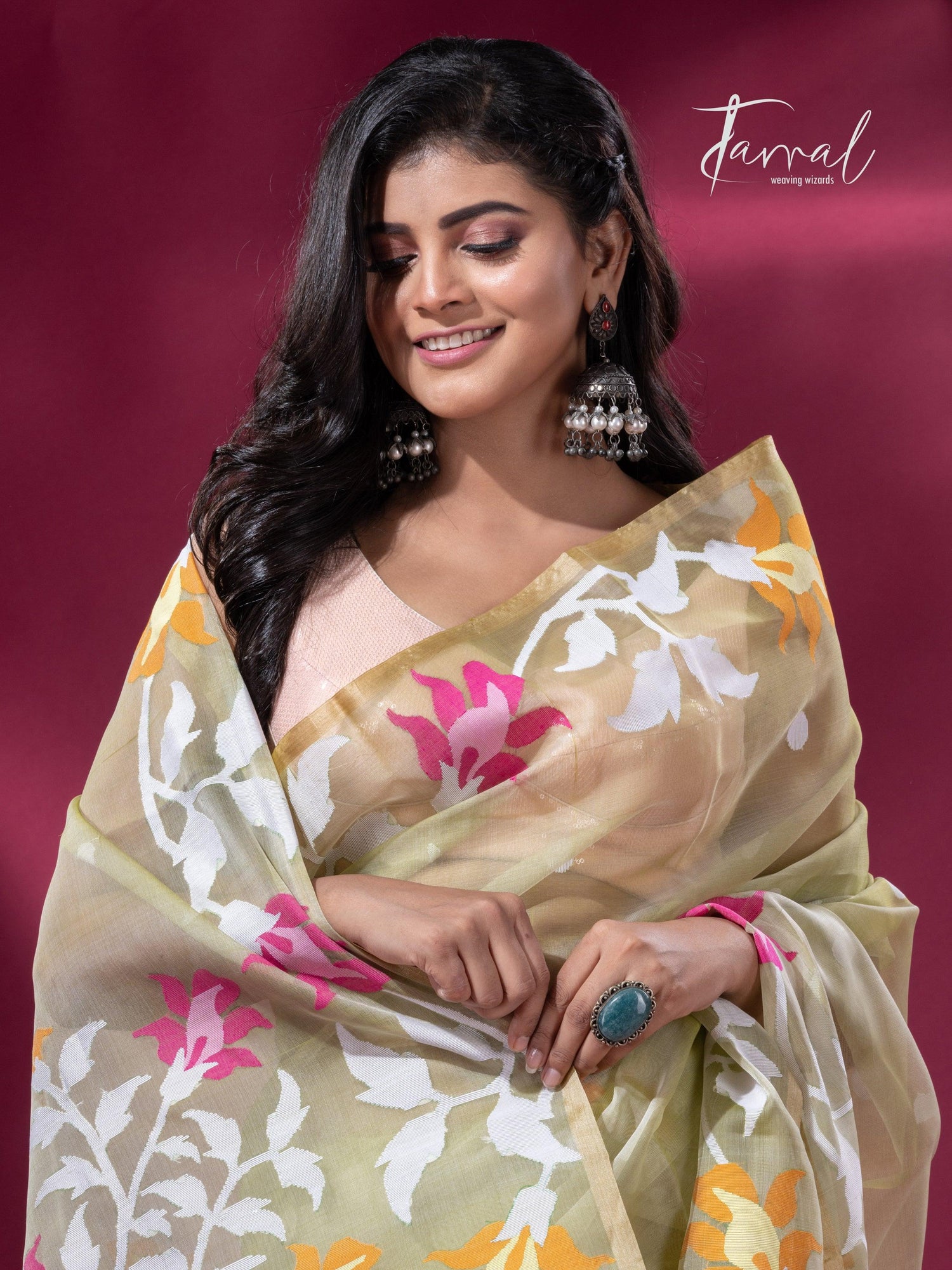 Light mehendi green border muslin silk handwoven jamdani saree