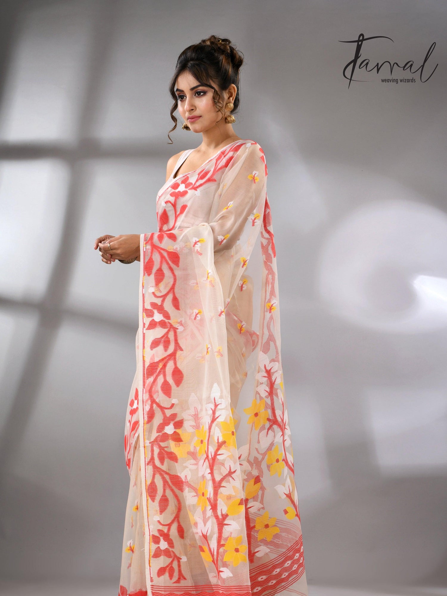 jamdani saree, jamdani, handloom, handwoven, saree, silk, dhakai, weaving, kolkatasaree, tamalboutique