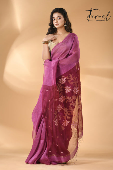 Linen Handwoven Jamdani Saree With Magenta Thoka Silk Saree full