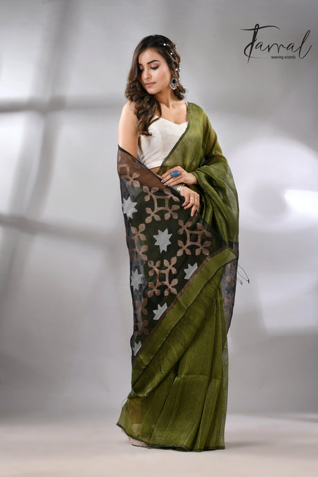 Linen handwoven jamdani saree in green and black star pallu4