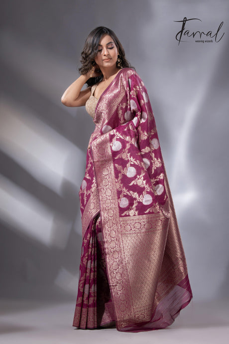 Magenta with golden & silver zari Cotton Linen Handloom Saree full4