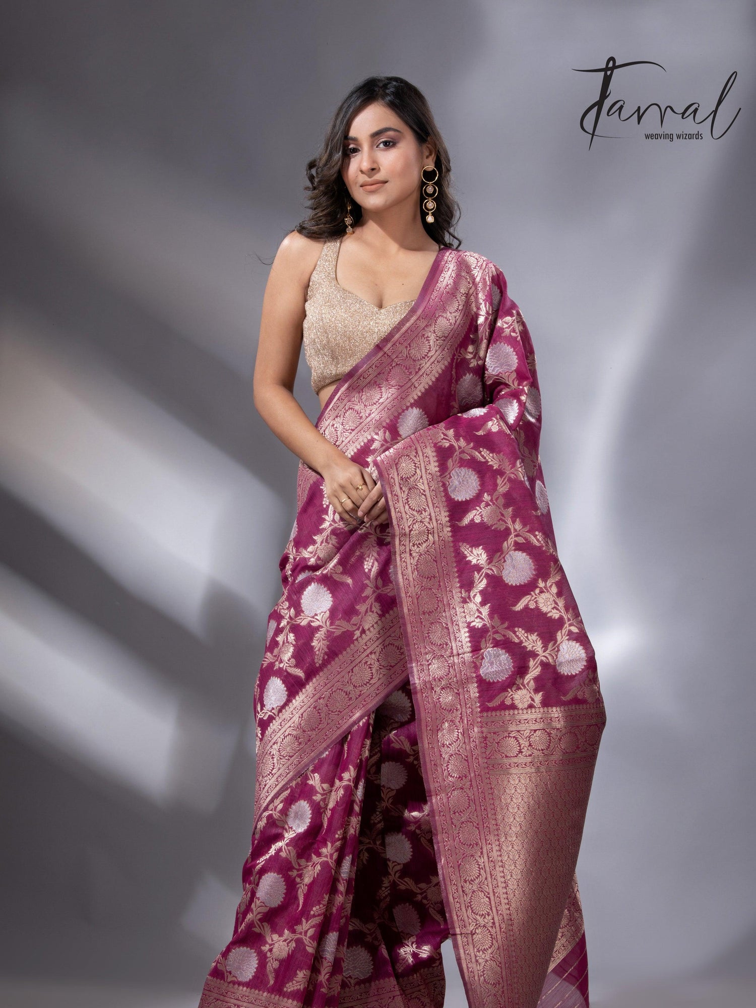 jamdani saree, jamdani, handloom, handwoven, saree, silk, dhakai, weaving, kolkatasaree, tamalboutique