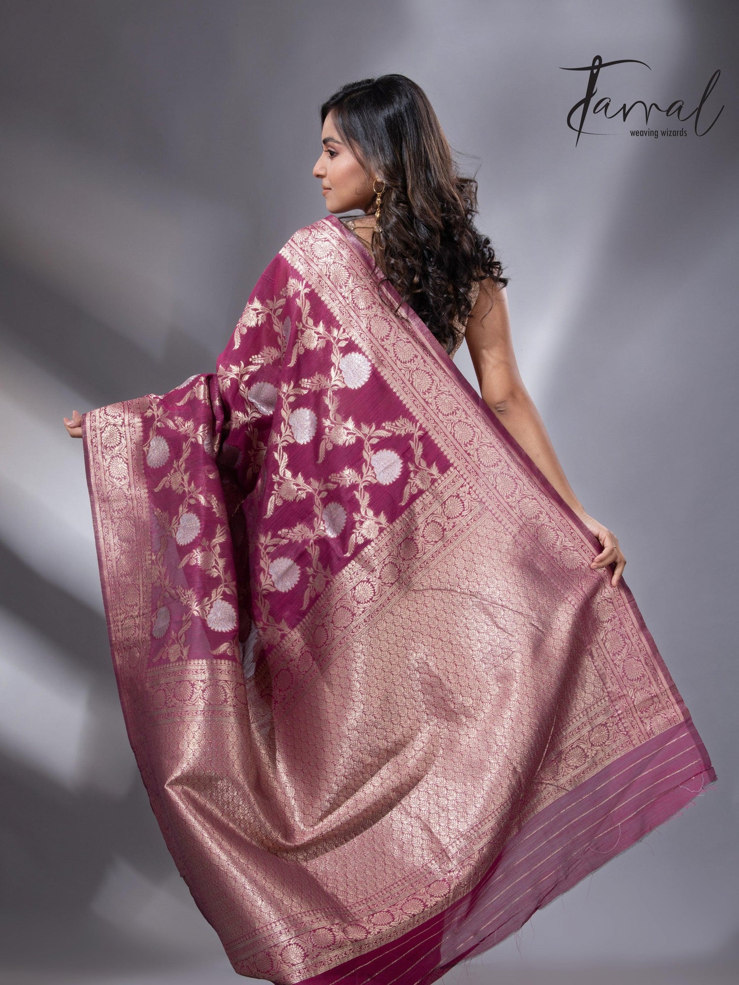 jamdani saree, jamdani, handloom, handwoven, saree, silk, dhakai, weaving, kolkatasaree, tamalboutique