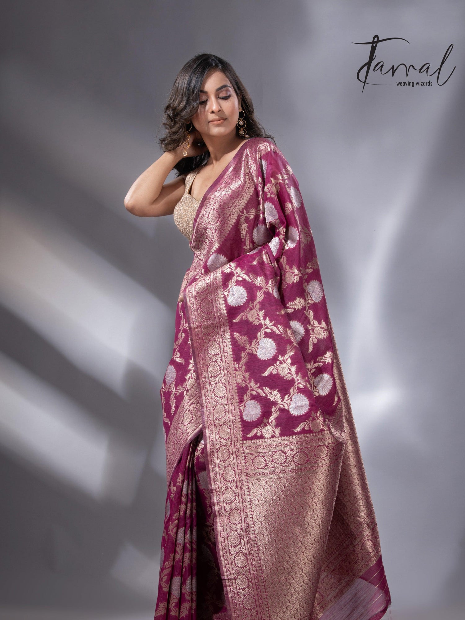 jamdani saree, jamdani, handloom, handwoven, saree, silk, dhakai, weaving, kolkatasaree, tamalboutique
