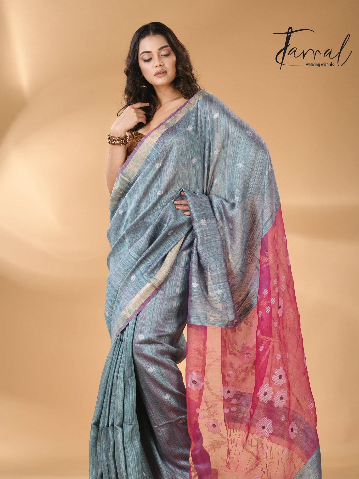 Matka Silk Handwoven needlework Jamdani Blue with Rani Pallu full2