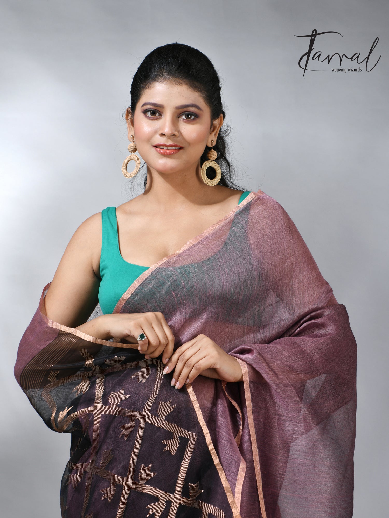jamdani saree, jamdani, handloom, handwoven, saree, silk, dhakai, weaving, kolkatasaree, tamalboutique