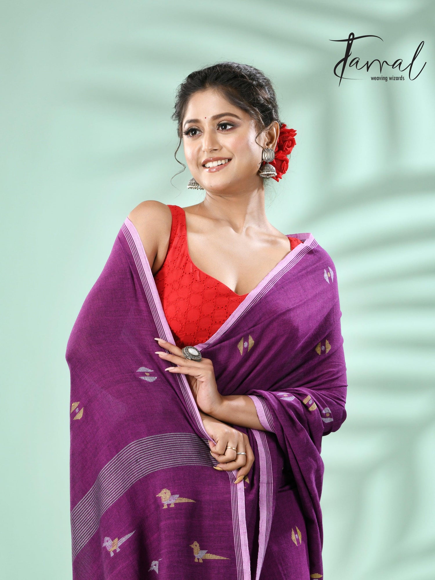 Meganta with white border pure cotton handwoven jamdani saree