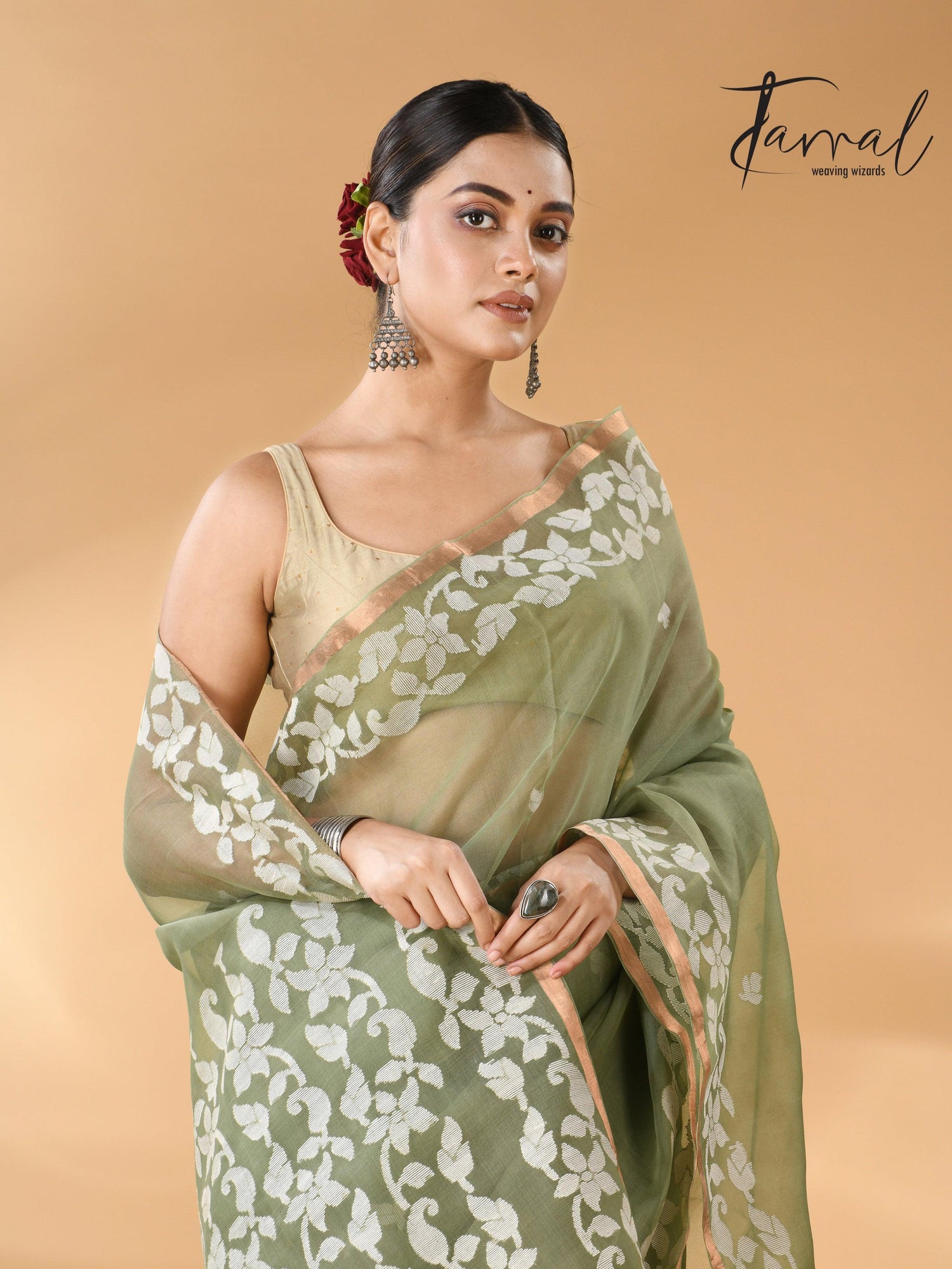 Moss Green Muslin Silk Handwoven Needle Work Jamdani Saree full2